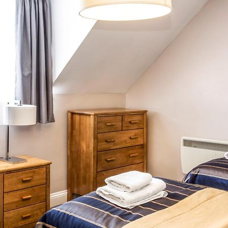 เมอร์เคียว วอริคไชร์ วอลตัน ฮอลล์ โฮเต็ลแอนด์สปา Hotel Wellesbourne ภายนอก รูปภาพ