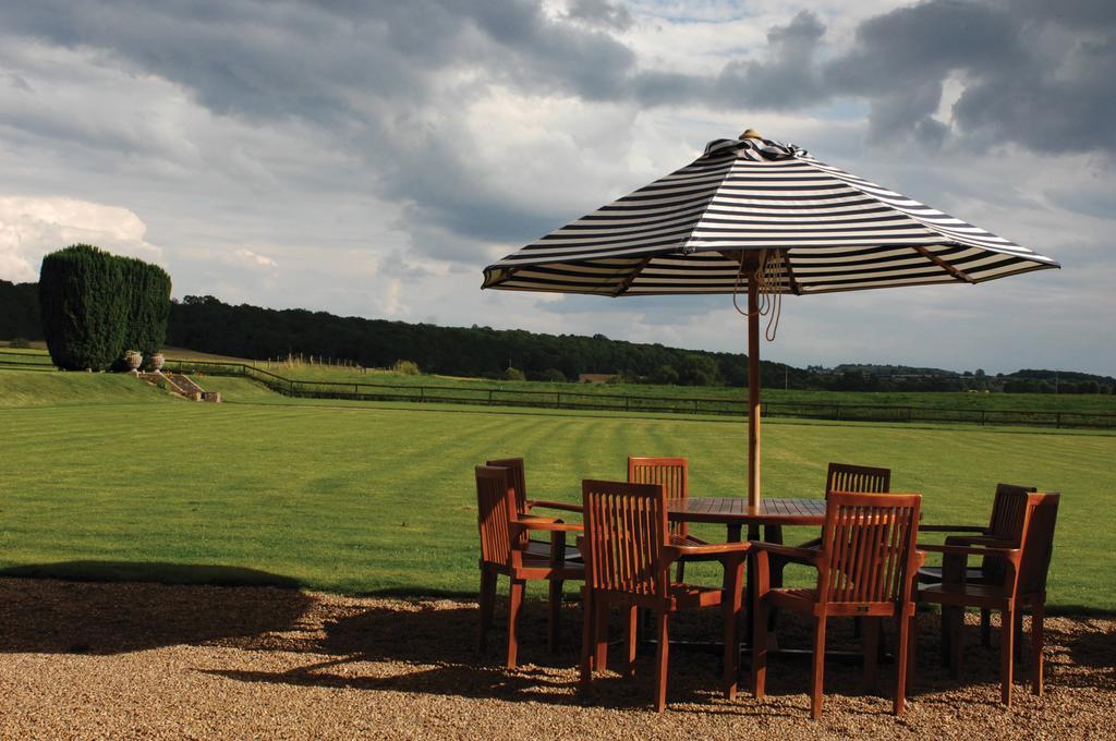 เมอร์เคียว วอริคไชร์ วอลตัน ฮอลล์ โฮเต็ลแอนด์สปา Hotel Wellesbourne ร้านอาหาร รูปภาพ