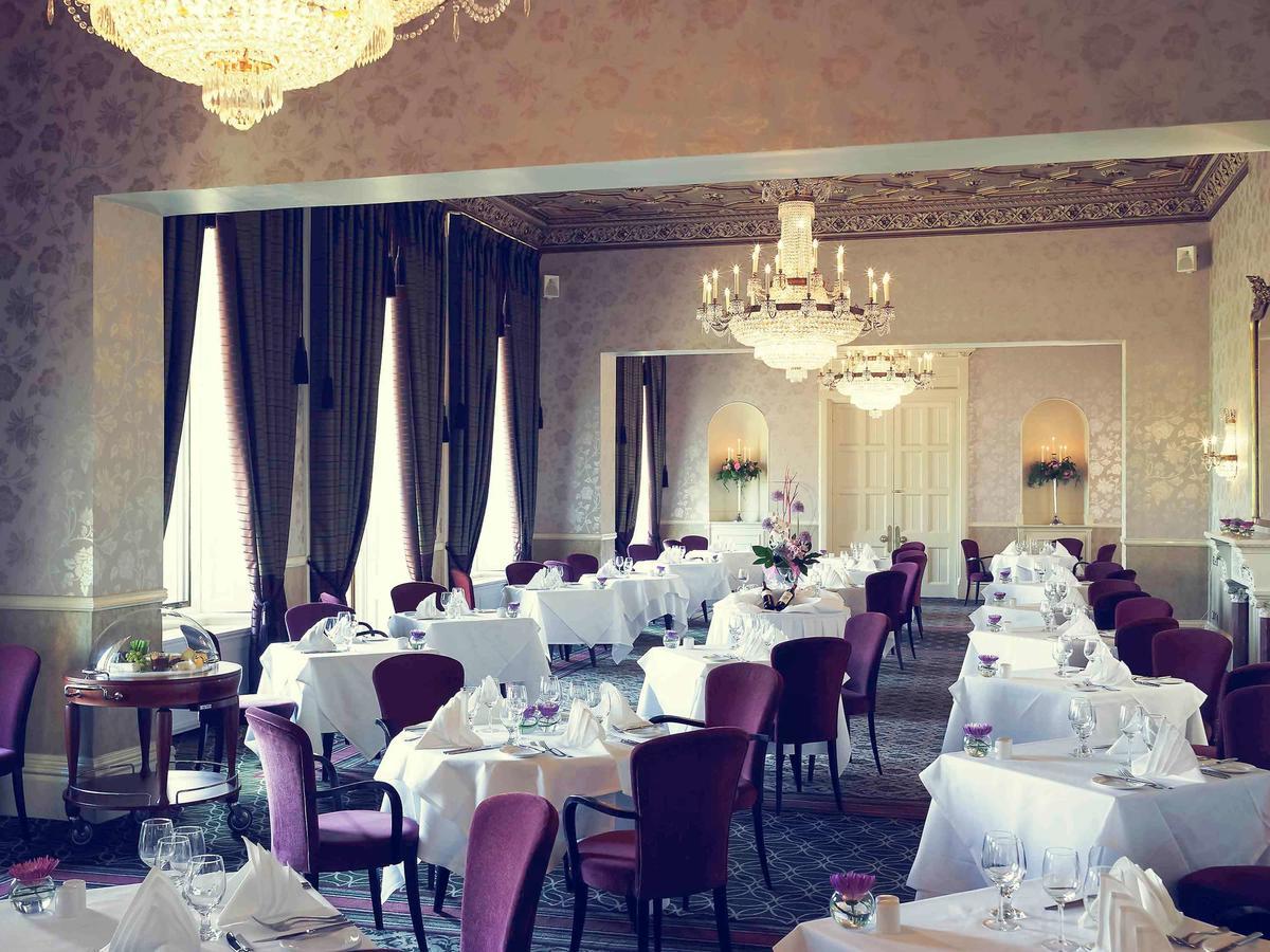 เมอร์เคียว วอริคไชร์ วอลตัน ฮอลล์ โฮเต็ลแอนด์สปา Hotel Wellesbourne ภายนอก รูปภาพ