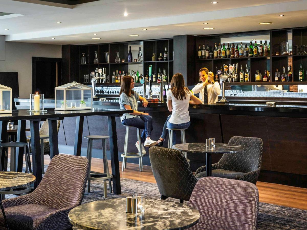 เมอร์เคียว วอริคไชร์ วอลตัน ฮอลล์ โฮเต็ลแอนด์สปา Hotel Wellesbourne ภายนอก รูปภาพ